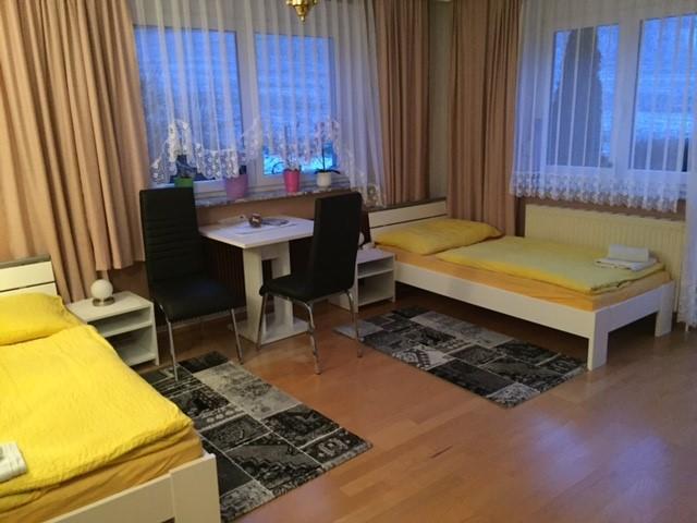 Haus Tina Zimmer Niklasdorf Εξωτερικό φωτογραφία